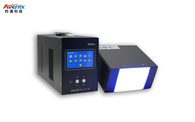 130x100mm面光源UVLED光固化機(jī).jpg 130x100mm面光源UVLED光固化機(jī).jpg