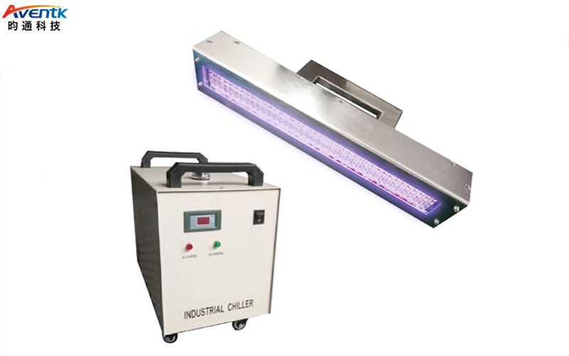 家具UV漆固化用手持式UVLED固化機(jī) 家具UV漆固化用手持式UVLED固化機(jī)