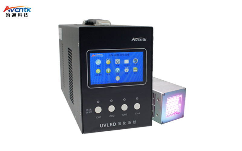 40mm*40mm四通道UVLED面光源固化機(jī) 40mm*40mm四通道UVLED面光源固化機(jī)